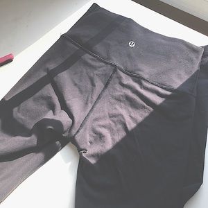 Used Lulu lemon navy blue leggings, in good shape just don’t fit me anymore